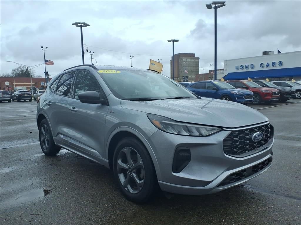 Certified 2024 Ford Escape ST-Line w/ Tech Pack #1 image 3