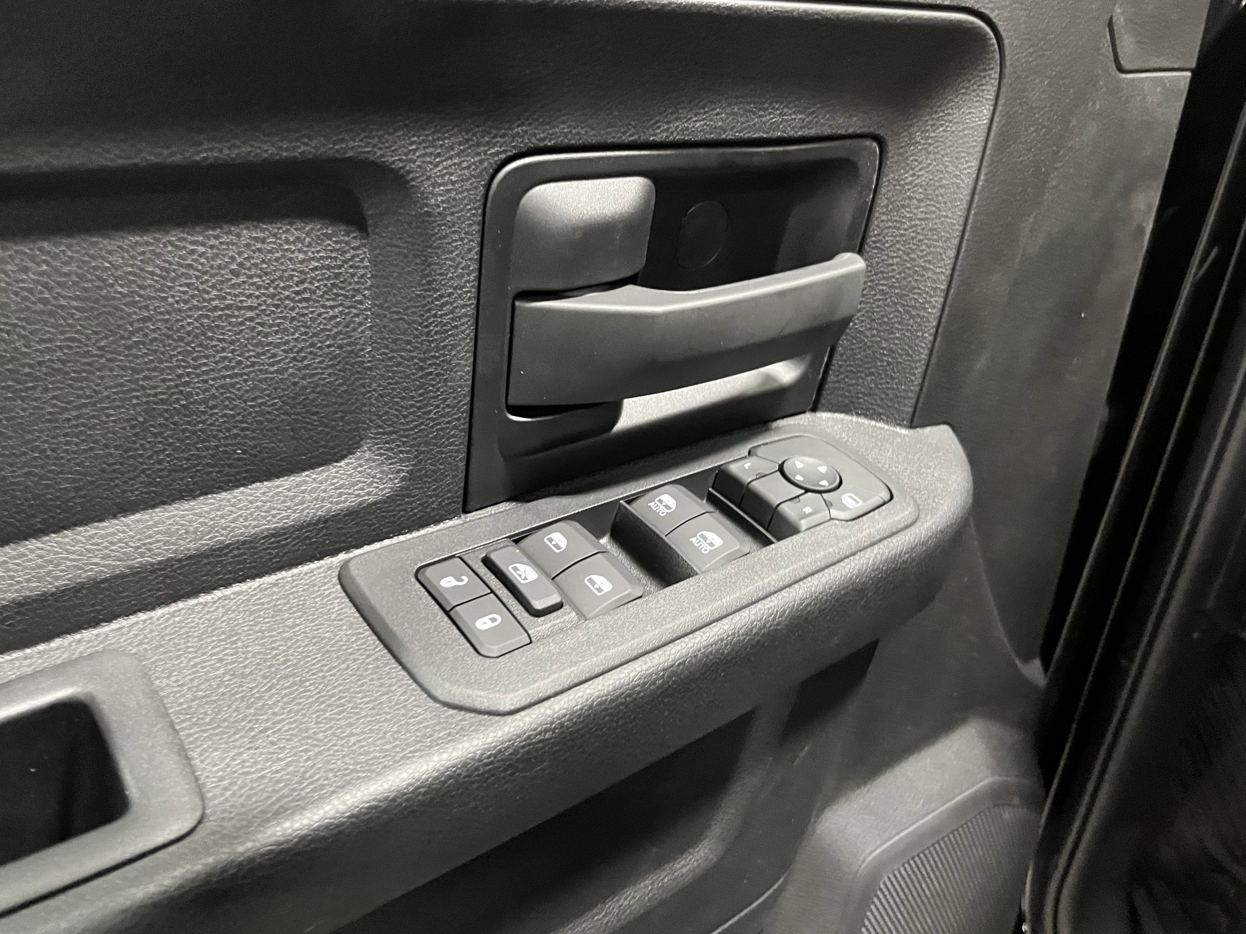 New 2026 RAM 2500 Tradesman AWD/4WD image 19