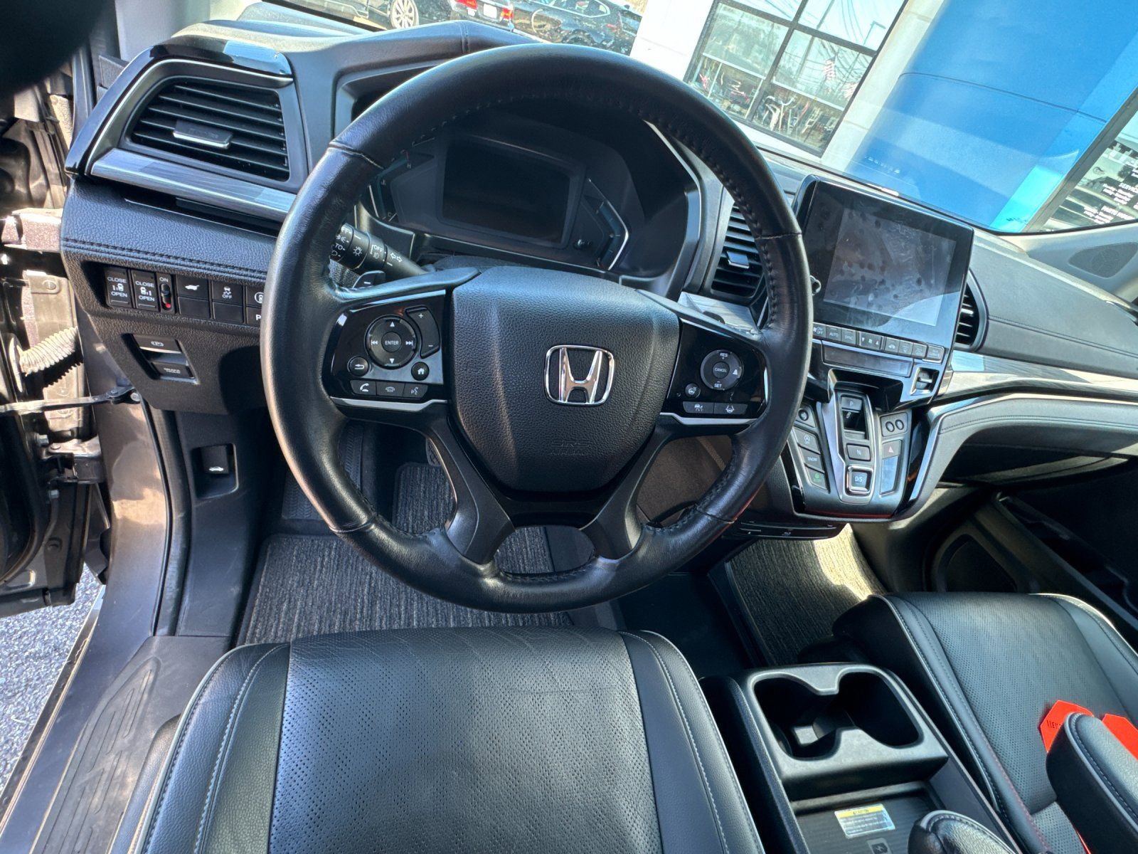 Used 2023 Honda Odyssey Elite image 15
