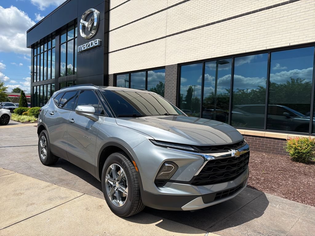 Used 2023 Chevrolet Blazer LT w/ Sound & Technology Package AWD/4WD video 1