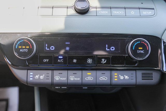 New 2026 Hyundai Elantra Limited image 19