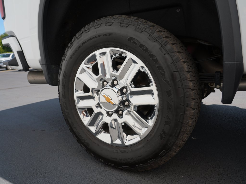 Certified 2024 Chevrolet Silverado 3500 High Country w/ LPO, Dark Essentials Package AWD/4WD image 32
