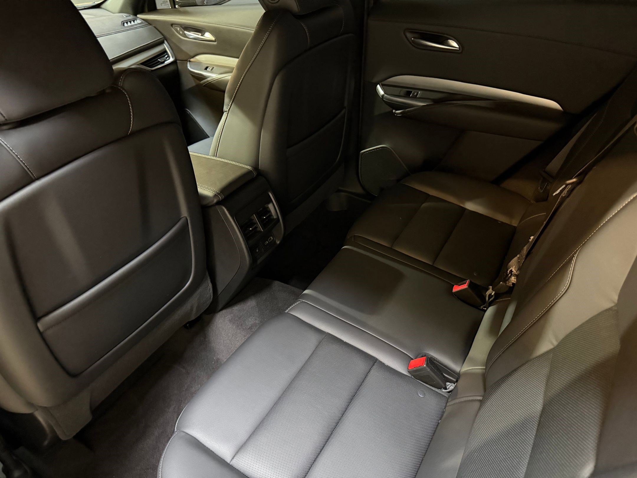 Certified 2023 Cadillac XT4 Premium Luxury w/ Driver Assist Package FWD image 38