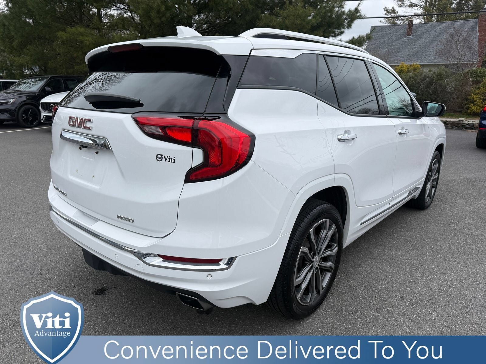 Used 2019 GMC Terrain Denali w/ Advanced Safety Package AWD/4WD image 8