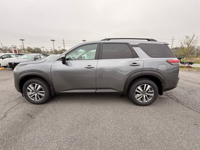 New 2026 Nissan Pathfinder SL image 8