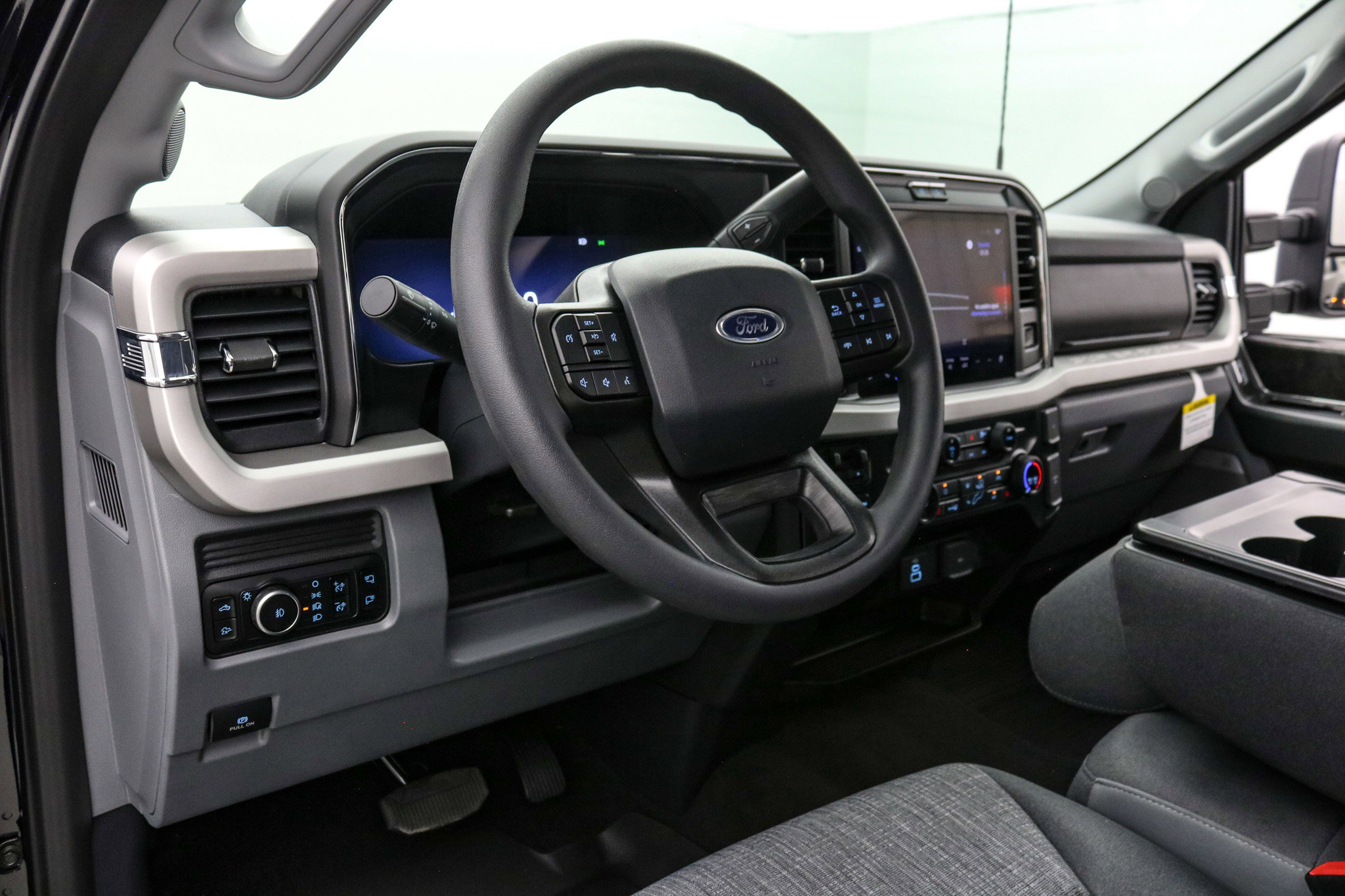 New 2026 Ford F450 XLT w/ XLT Premium Package image 13