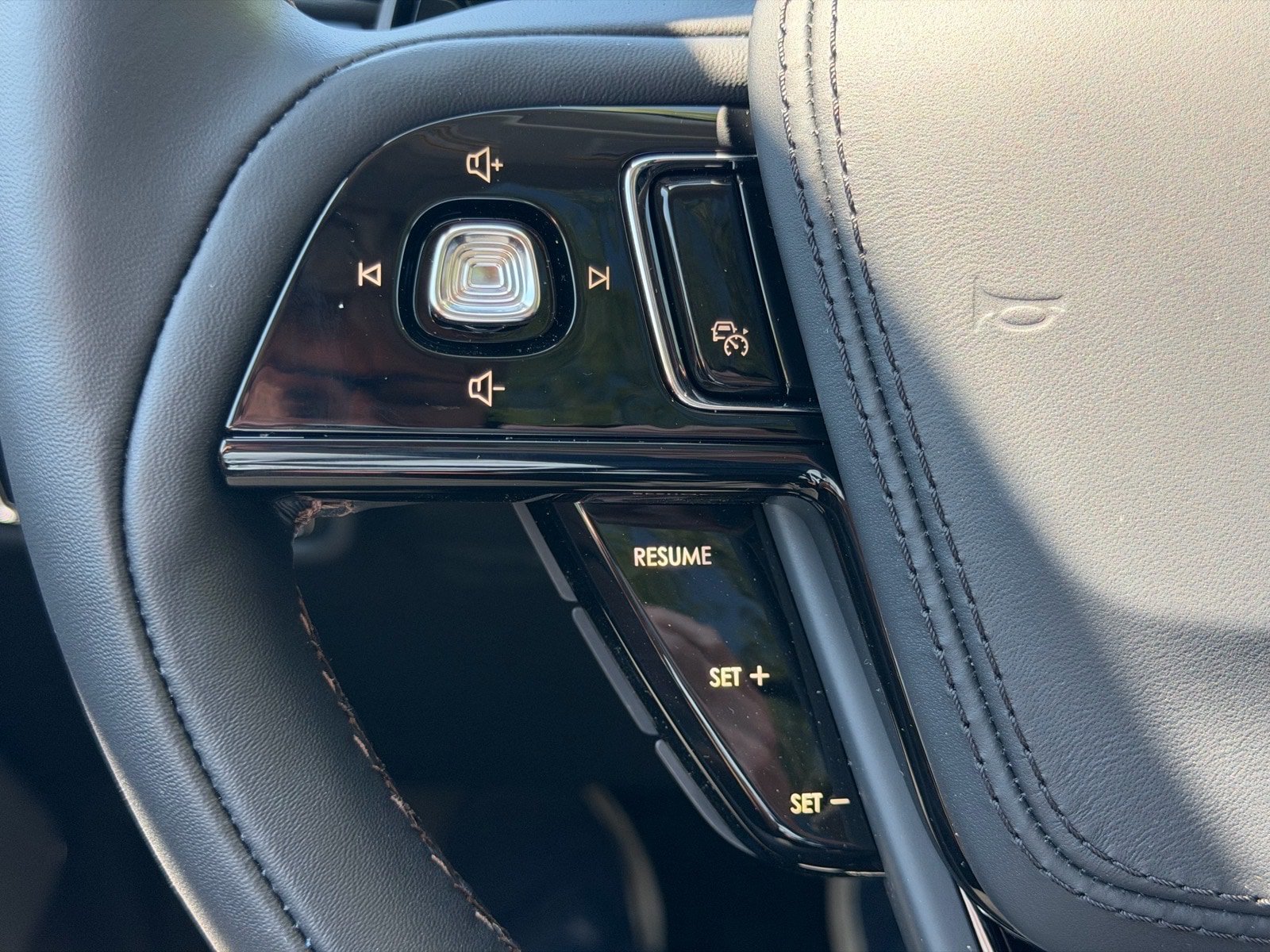 New 2026 Lincoln Aviator Reserve AWD/4WD image 30