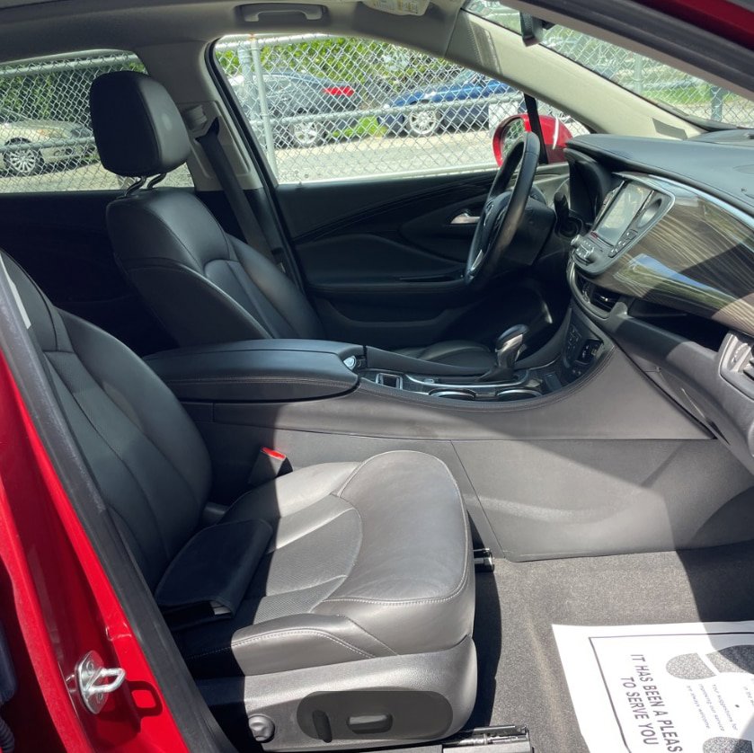 Used 2020 Buick Envision Premium w/ Driver Confidence Package AWD/4WD image 16