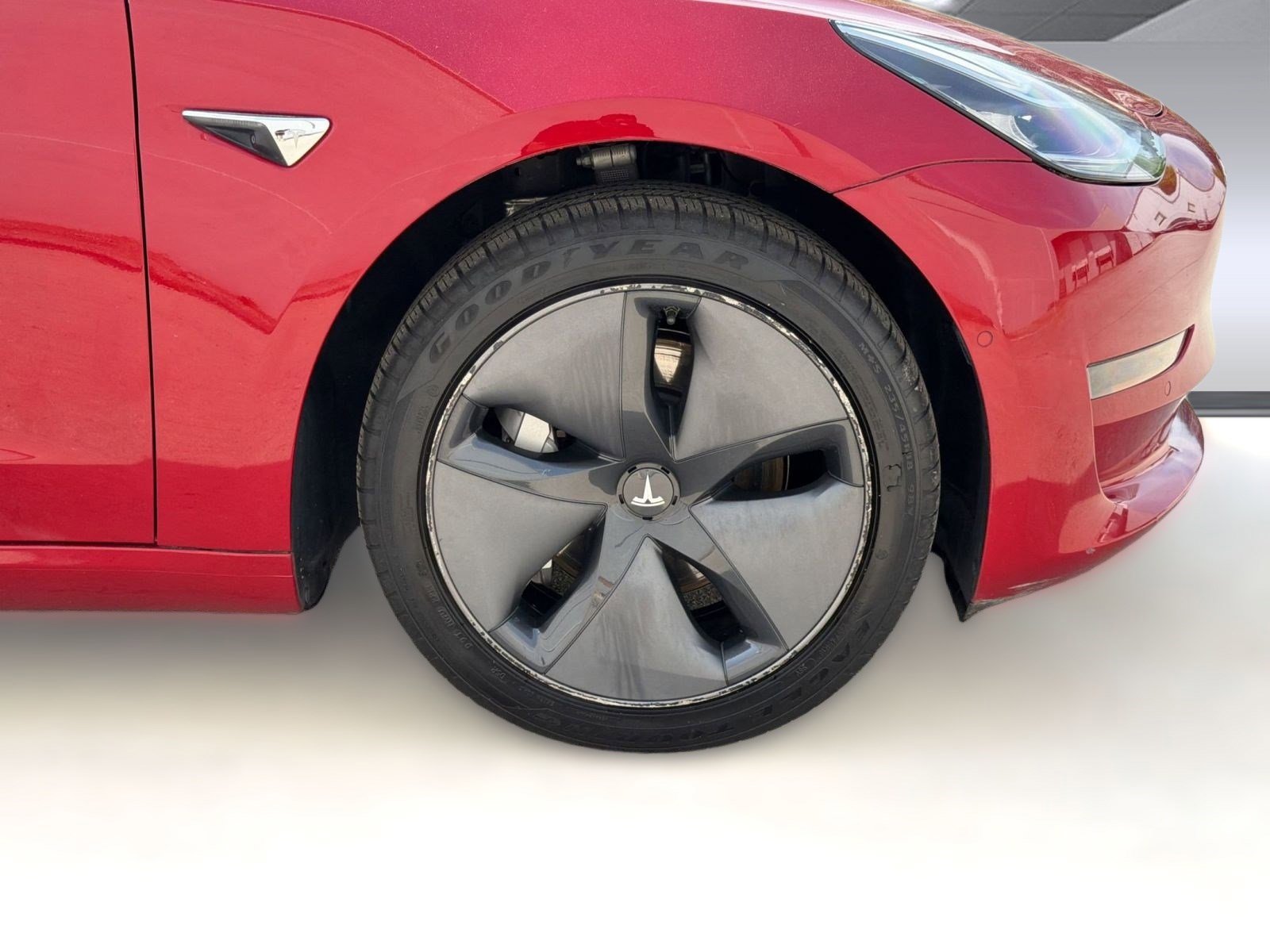 Used 2018 Tesla Model 3 Mid Range image 12