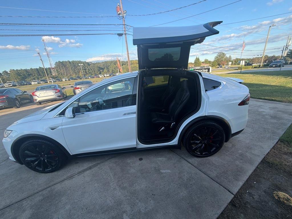 Used 2016 Tesla Model X Performance AWD/4WD image 17