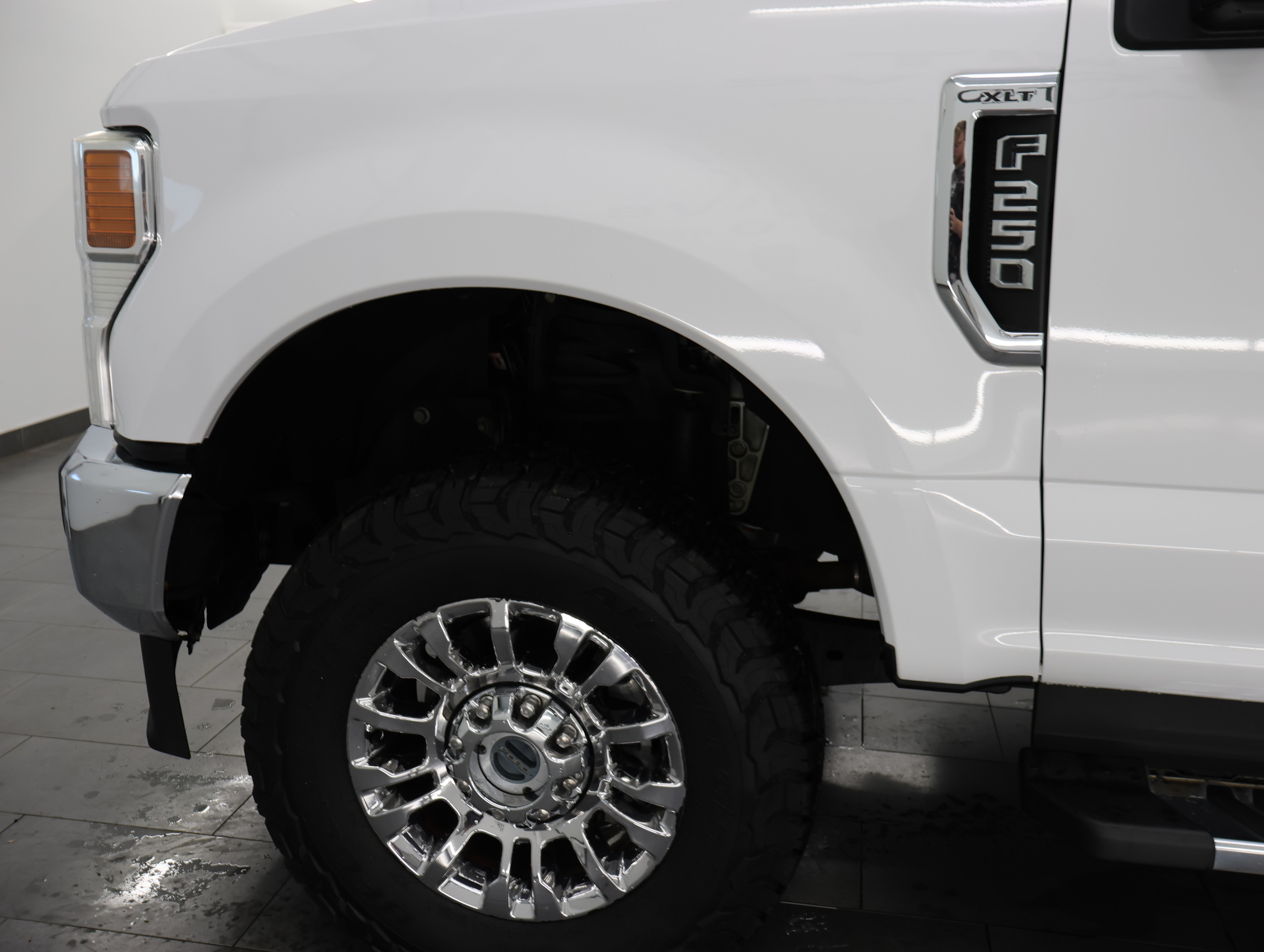Used 2020 Ford F250 XLT w/ XLT Premium Package AWD/4WD image 31