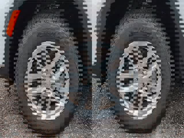 Used 2023 Jeep Grand Cherokee L Laredo image 14