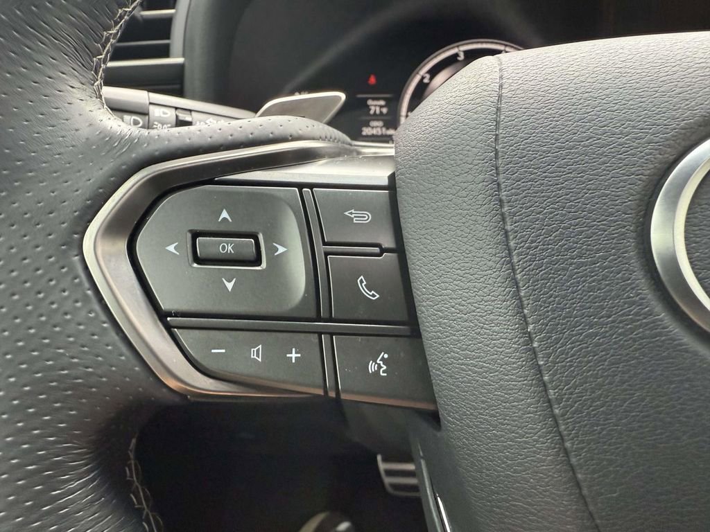 Used 2024 Lexus LX 600 F Sport image 23