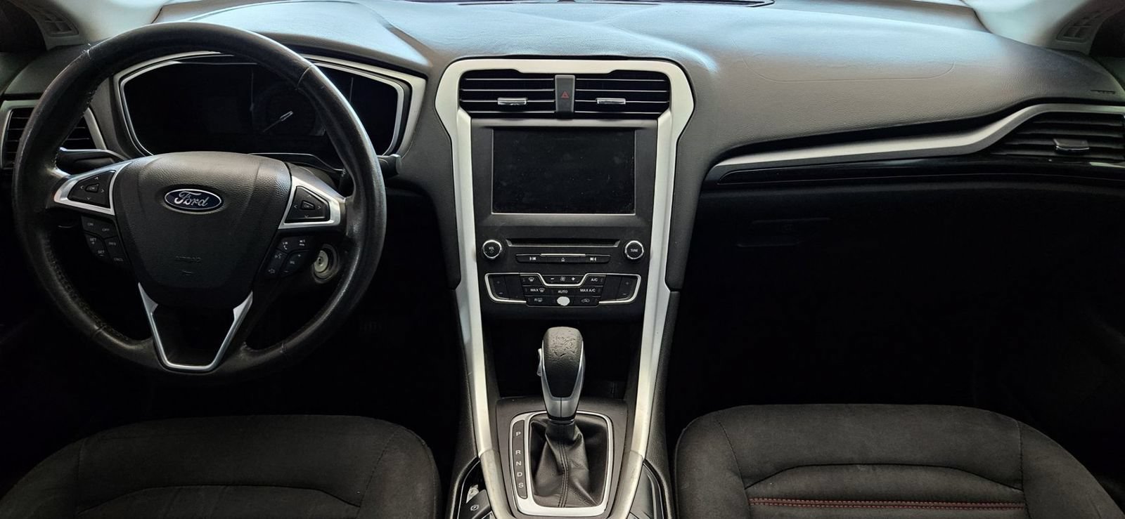 Used 2016 Ford Fusion SE FWD image 9