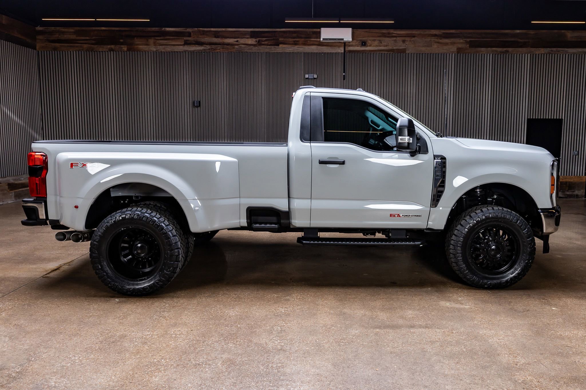 Used 2026 Ford F350 XLT w/ 360-Degree Camera Package AWD/4WD image 11