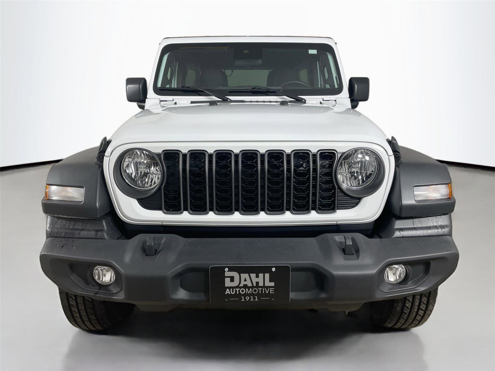 Used 2024 Jeep Wrangler Sport S image 2
