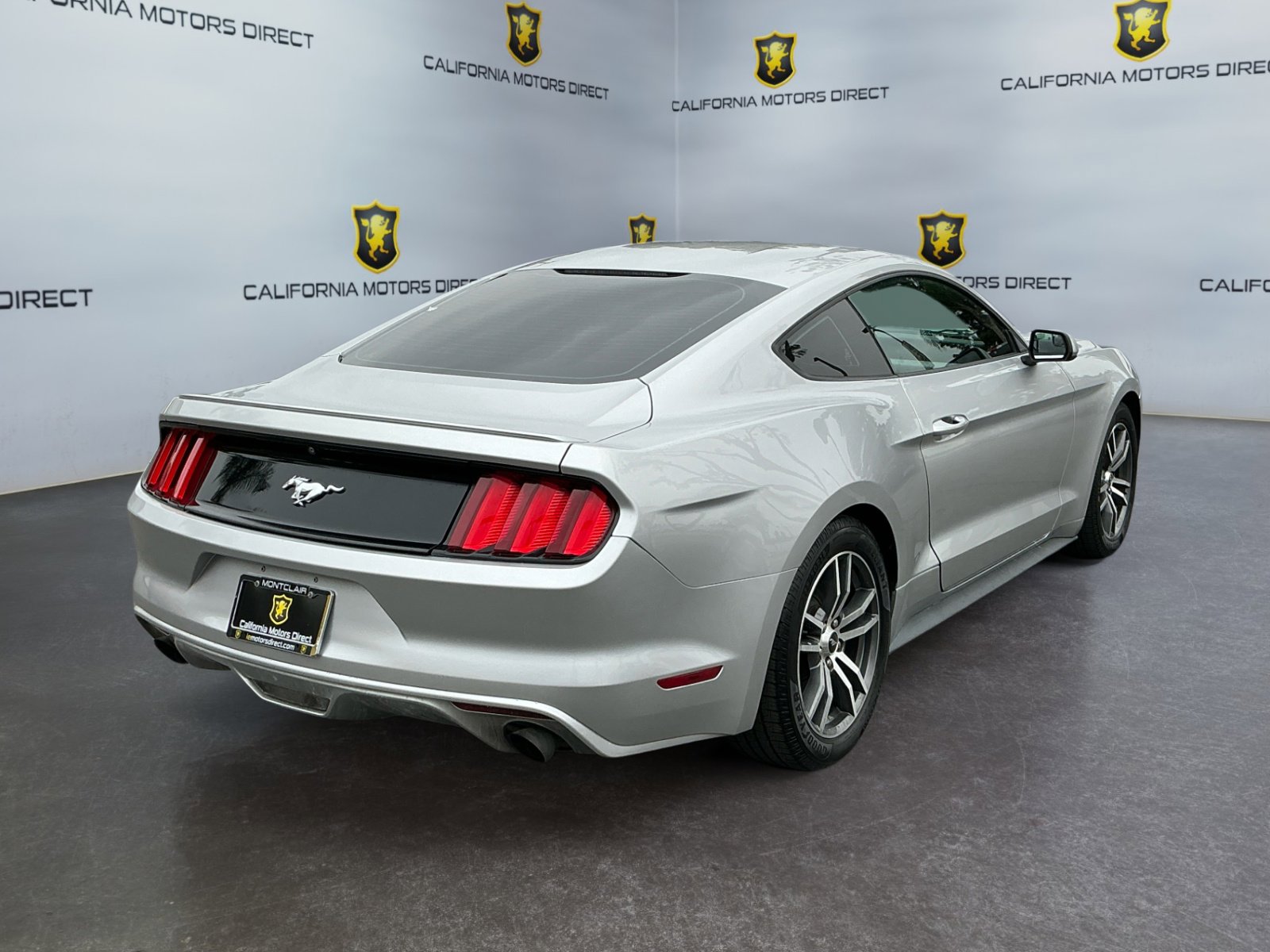 Used 2016 Ford Mustang Coupe image 5