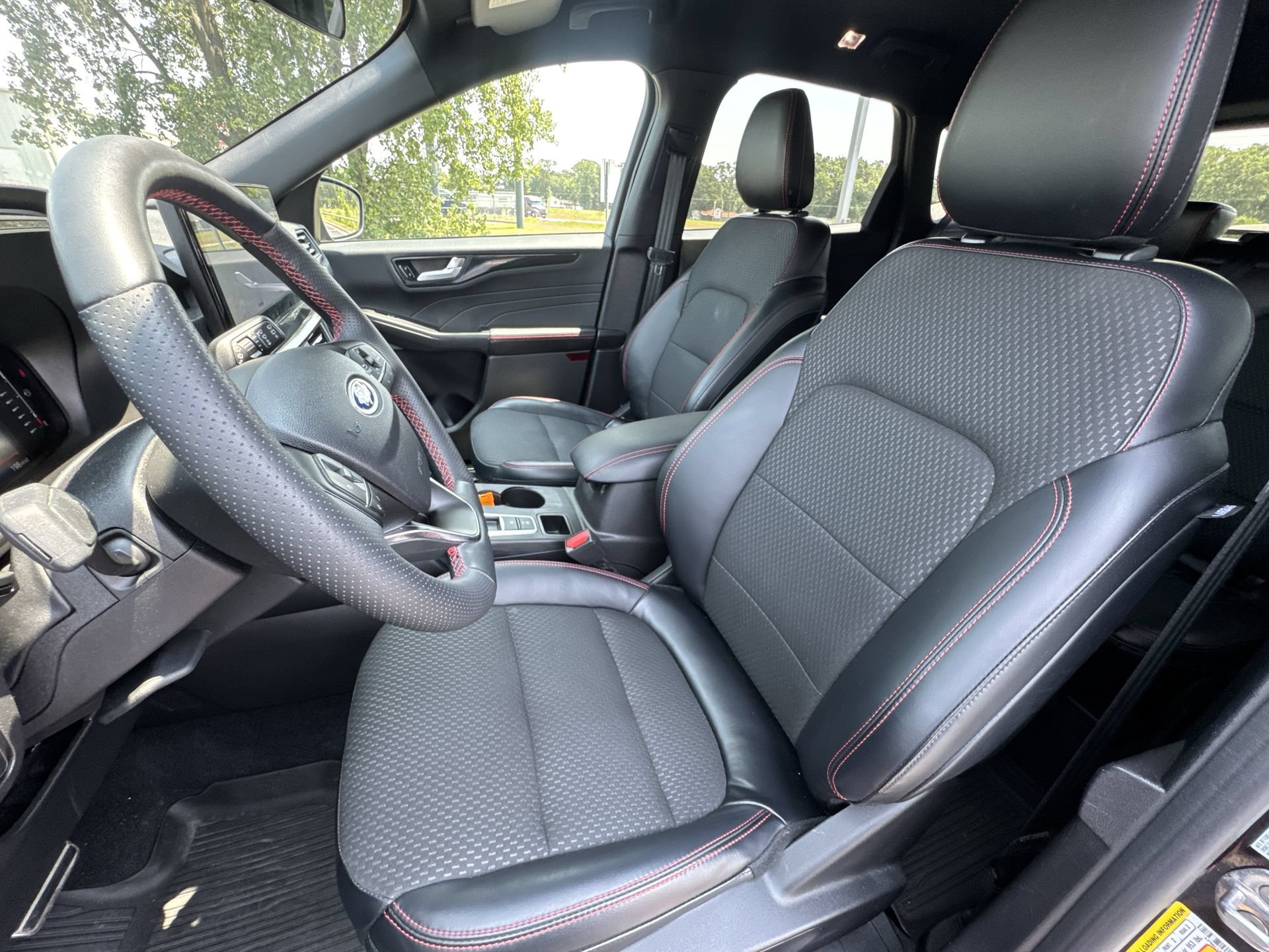 Used 2023 Ford Escape ST-Line w/ Tech Pack #1 AWD/4WD image 11