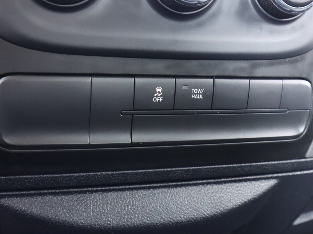 Used 2018 RAM 1500 Express w/ Express Value Package AWD/4WD image 26