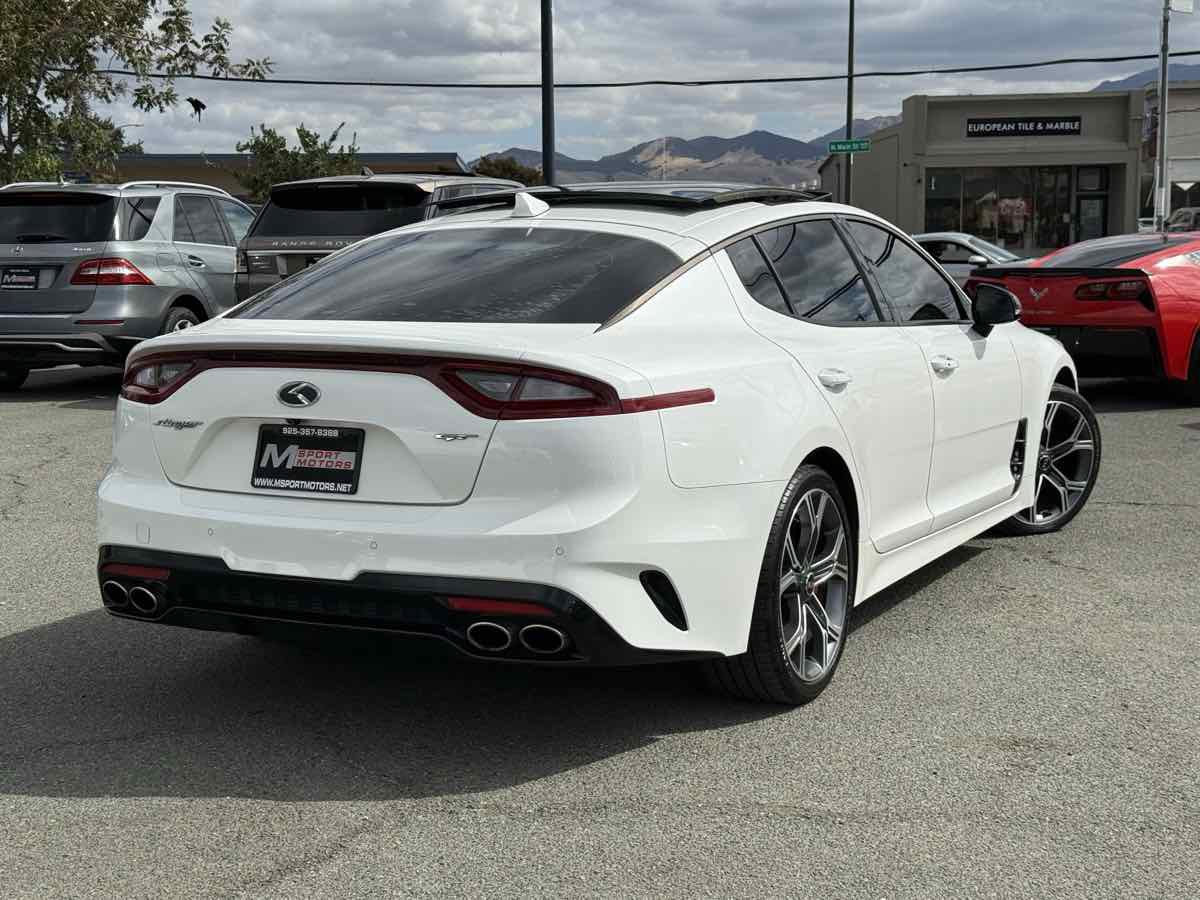 Used 2018 Kia Stinger GT1 image 10