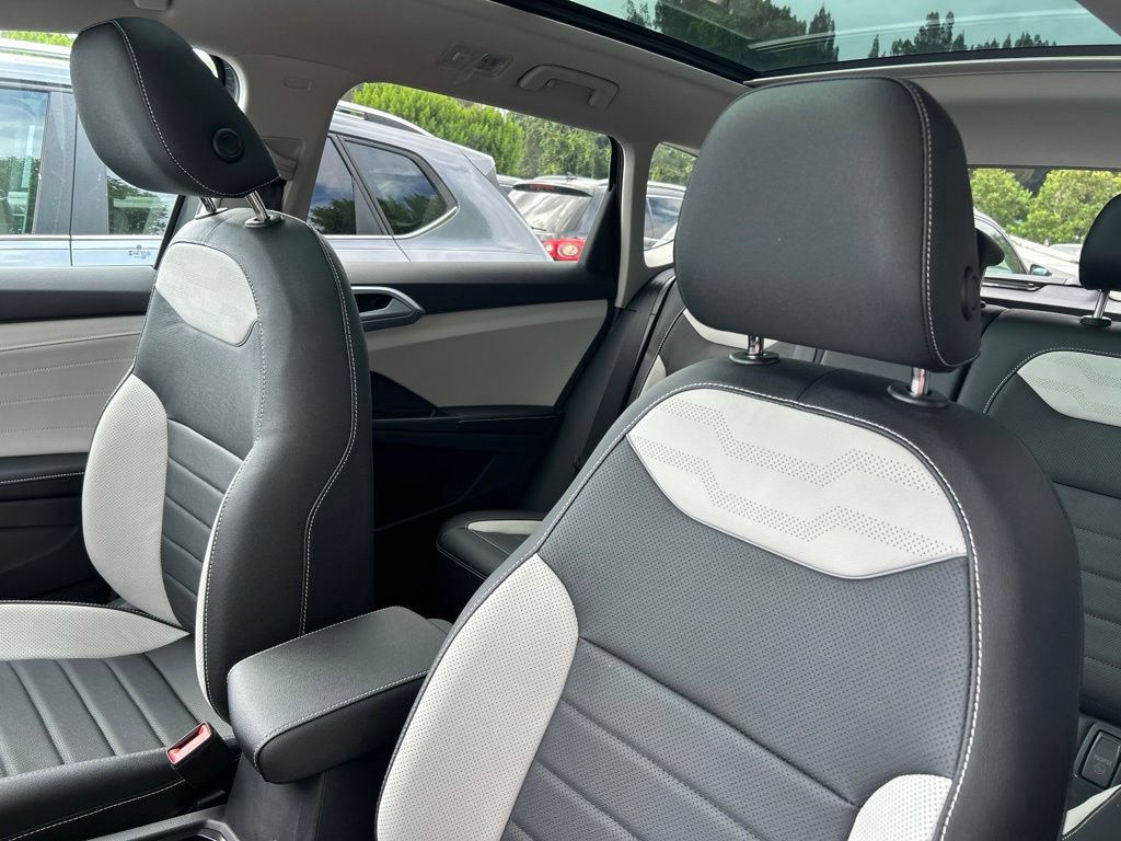 New 2026 Volkswagen Taos SEL AWD/4WD image 21