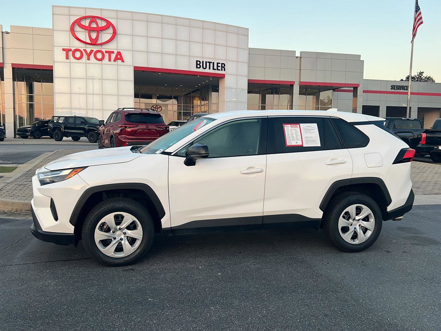 Certified 2023 Toyota RAV4 LE image 3