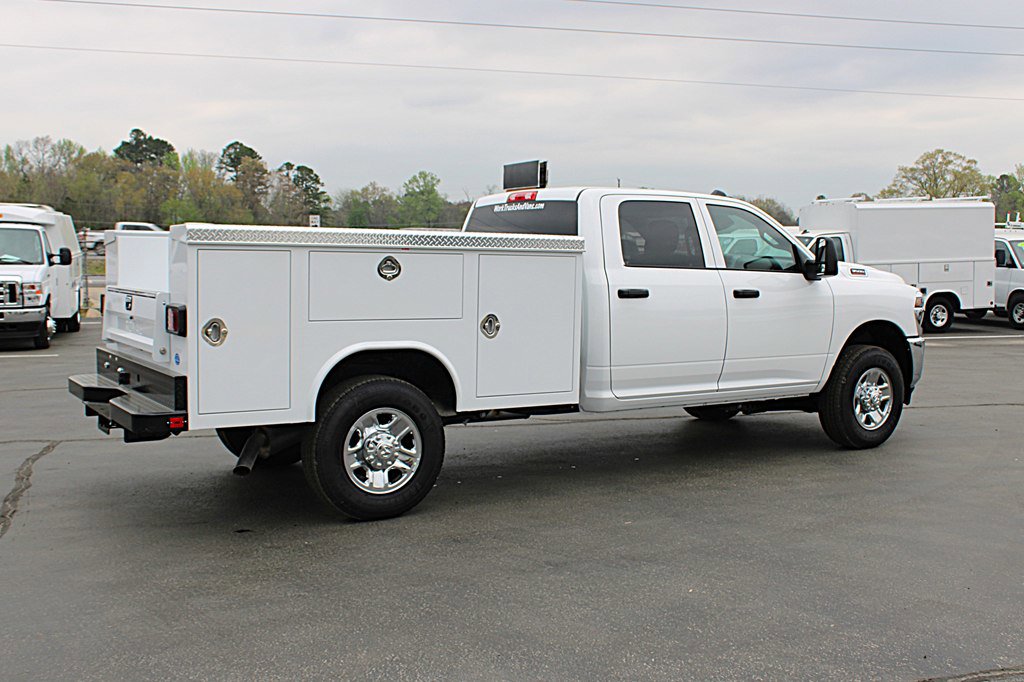 Used 2026 RAM 3500 Tradesman w/ Chrome Appearance Group A image 4