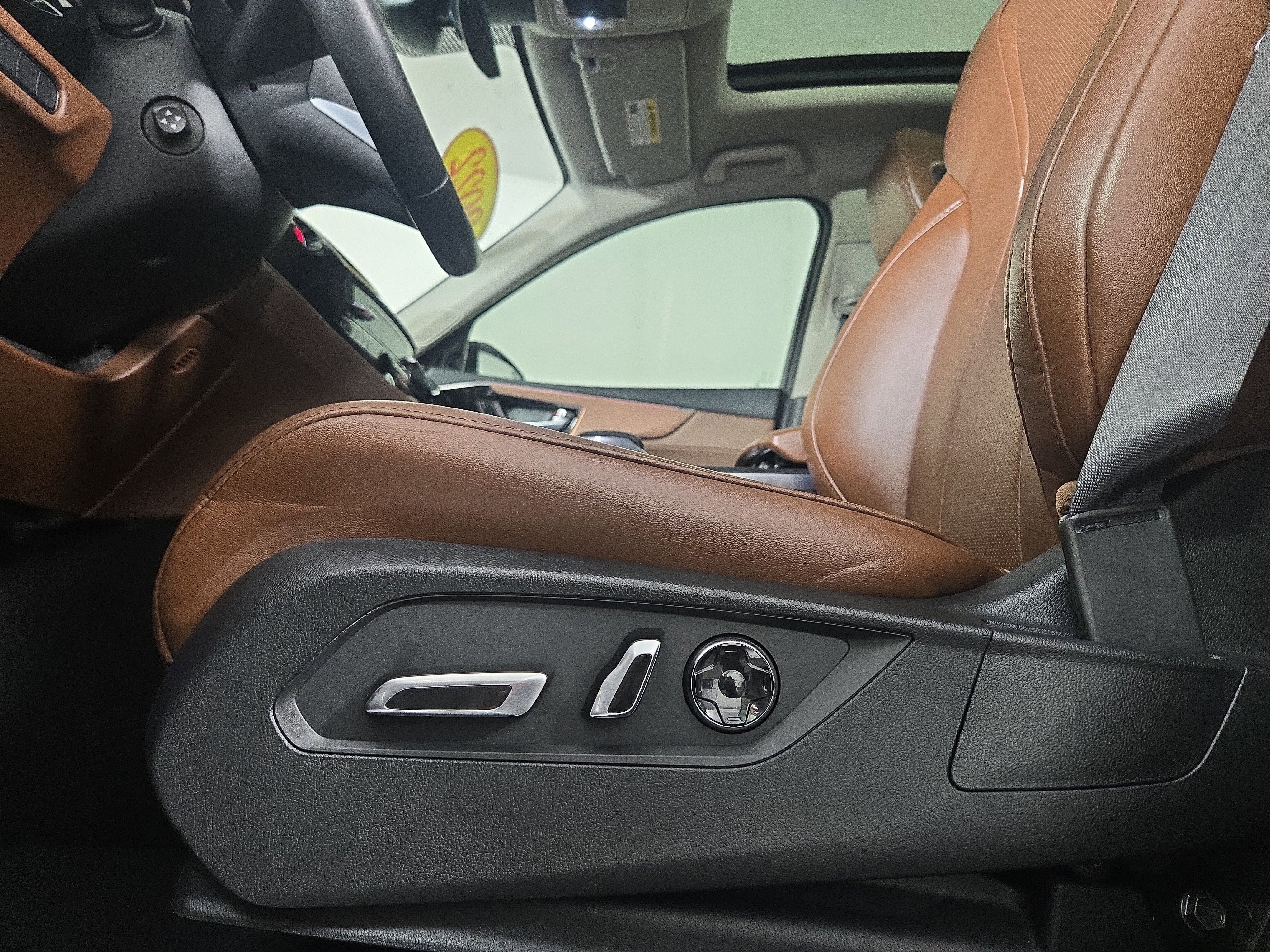 Used 2022 Acura MDX FWD w/ Technology Package image 32