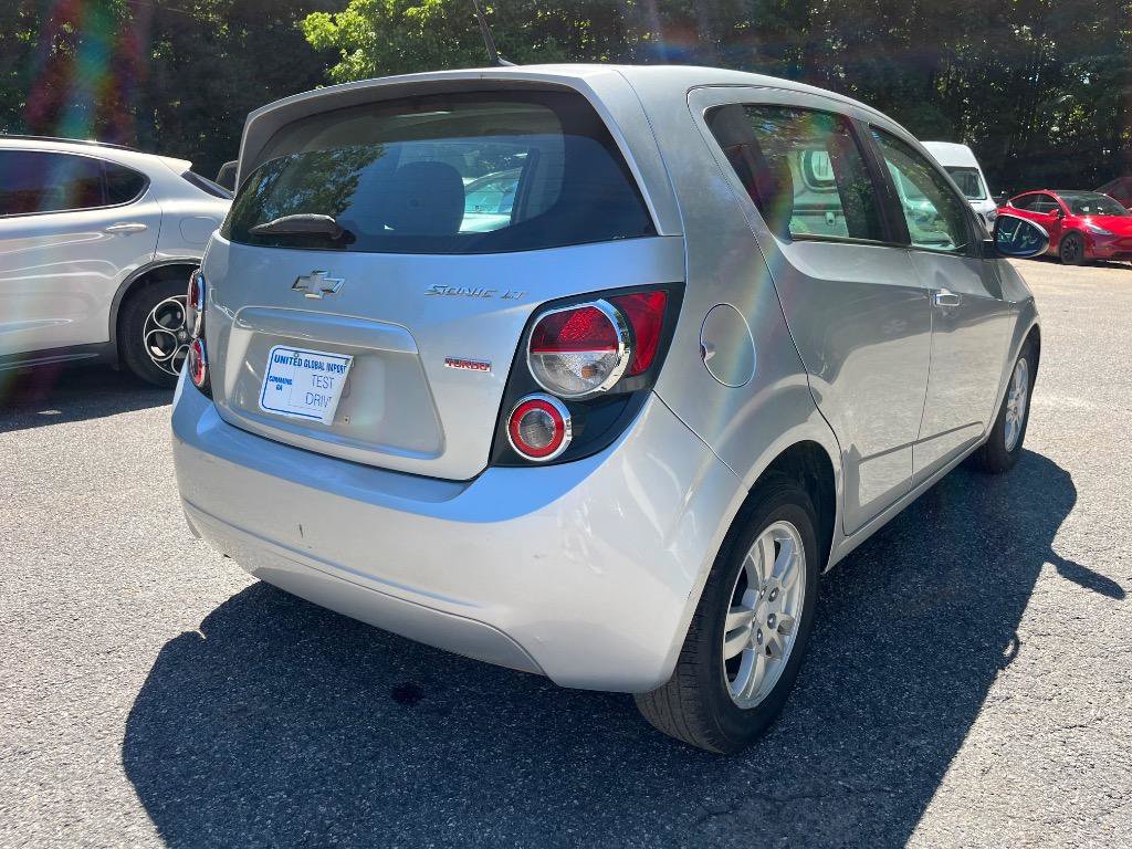 Used 2014 Chevrolet Sonic LT w/ Fun and Sun Package FWD image 8