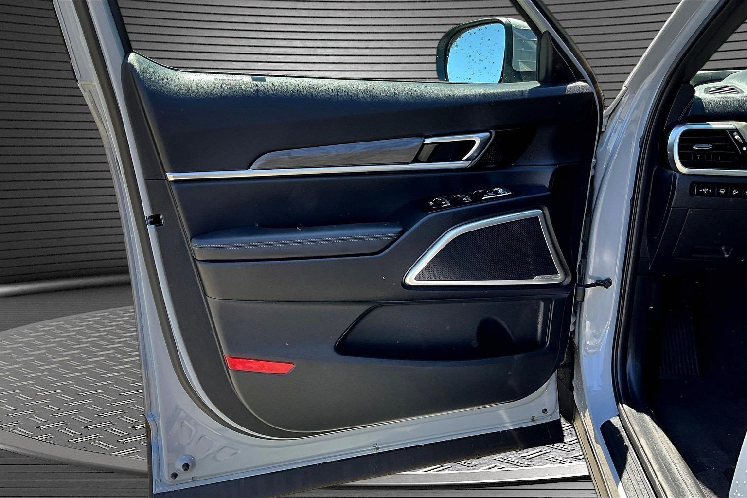 Used 2024 Kia Telluride EX X-Line AWD/4WD image 12