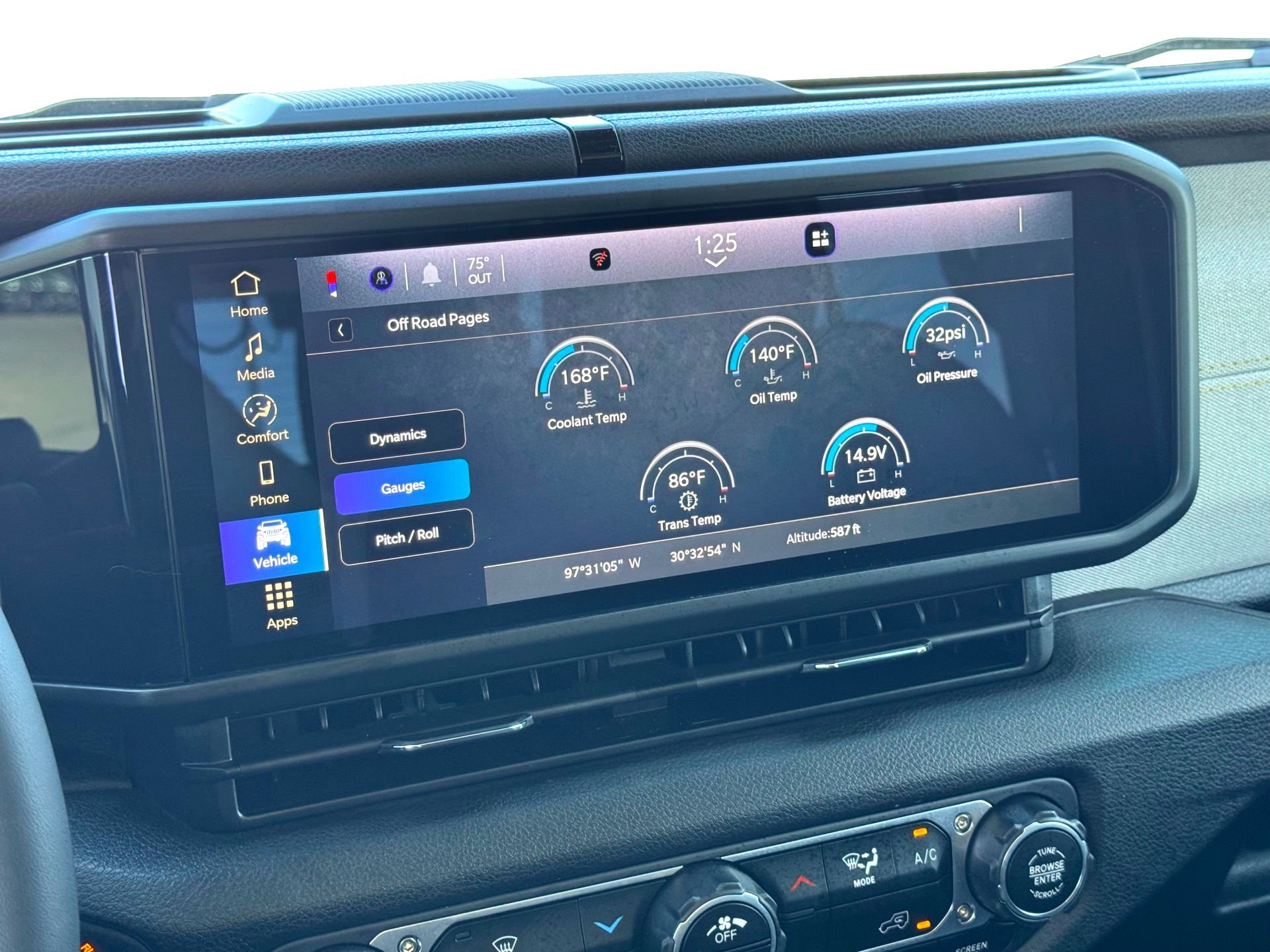 Used 2024 Jeep Wrangler Willys image 29