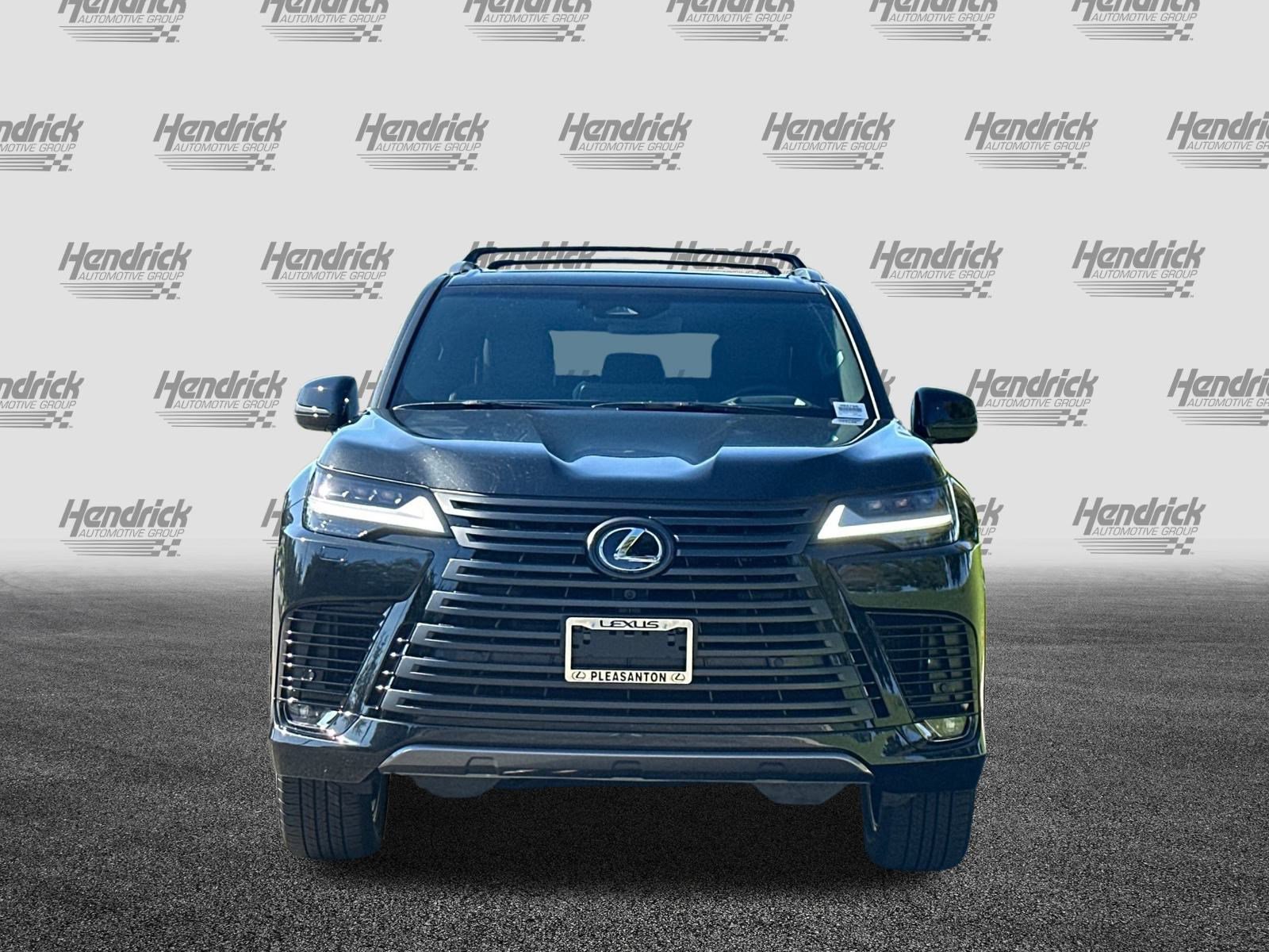 New 2025 Lexus LX 600 4WD w/ Luxury Package image 3