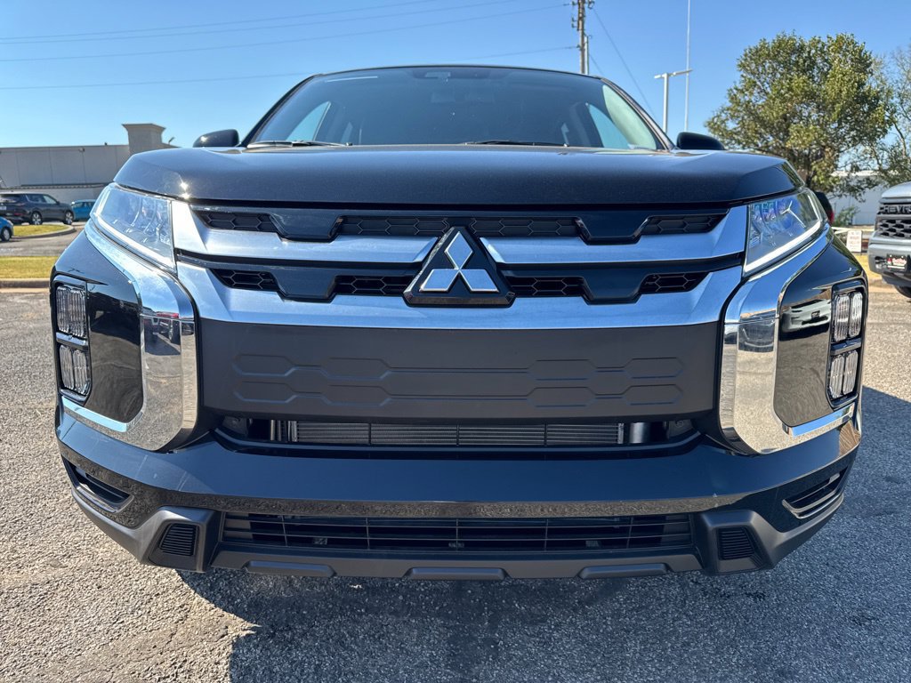 New 2027 Mitsubishi Outlander Sport SE FWD image 2