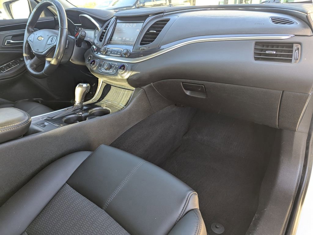 Used 2018 Chevrolet Impala LT image 8