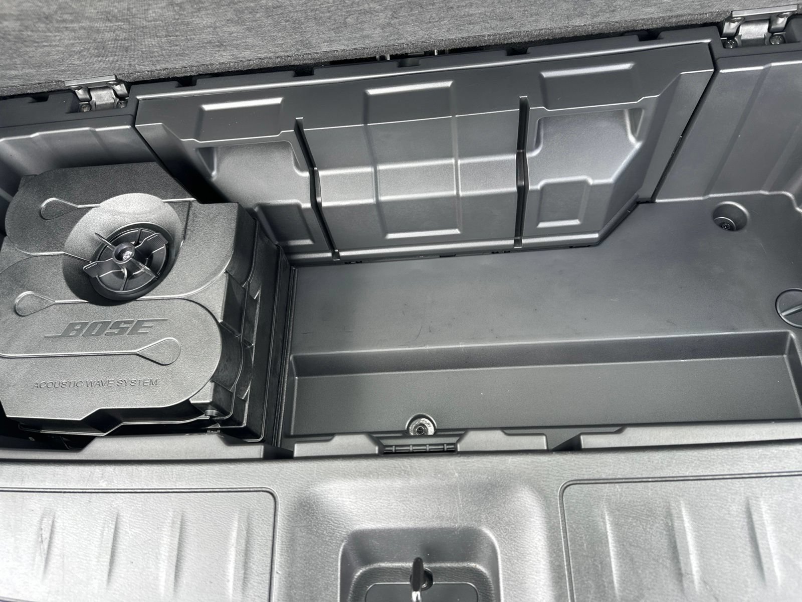 Used 2017 Nissan Pathfinder Platinum AWD/4WD image 30