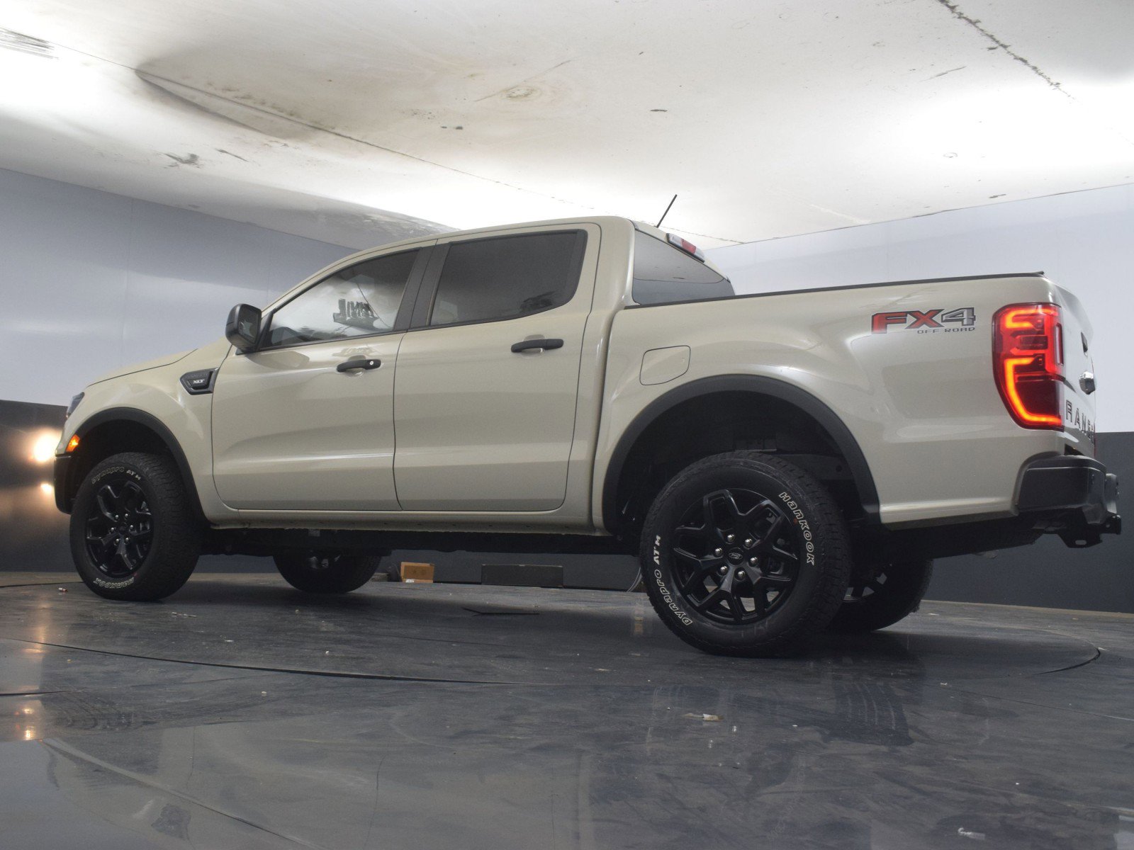 Used 2018 Alfa Romeo Stelvio Ti Sport image 44