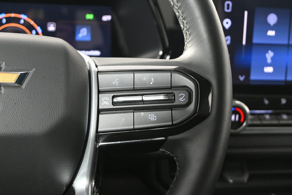 Used 2026 Chevrolet Colorado LT w/ Advanced Trailering Package AWD/4WD image 34