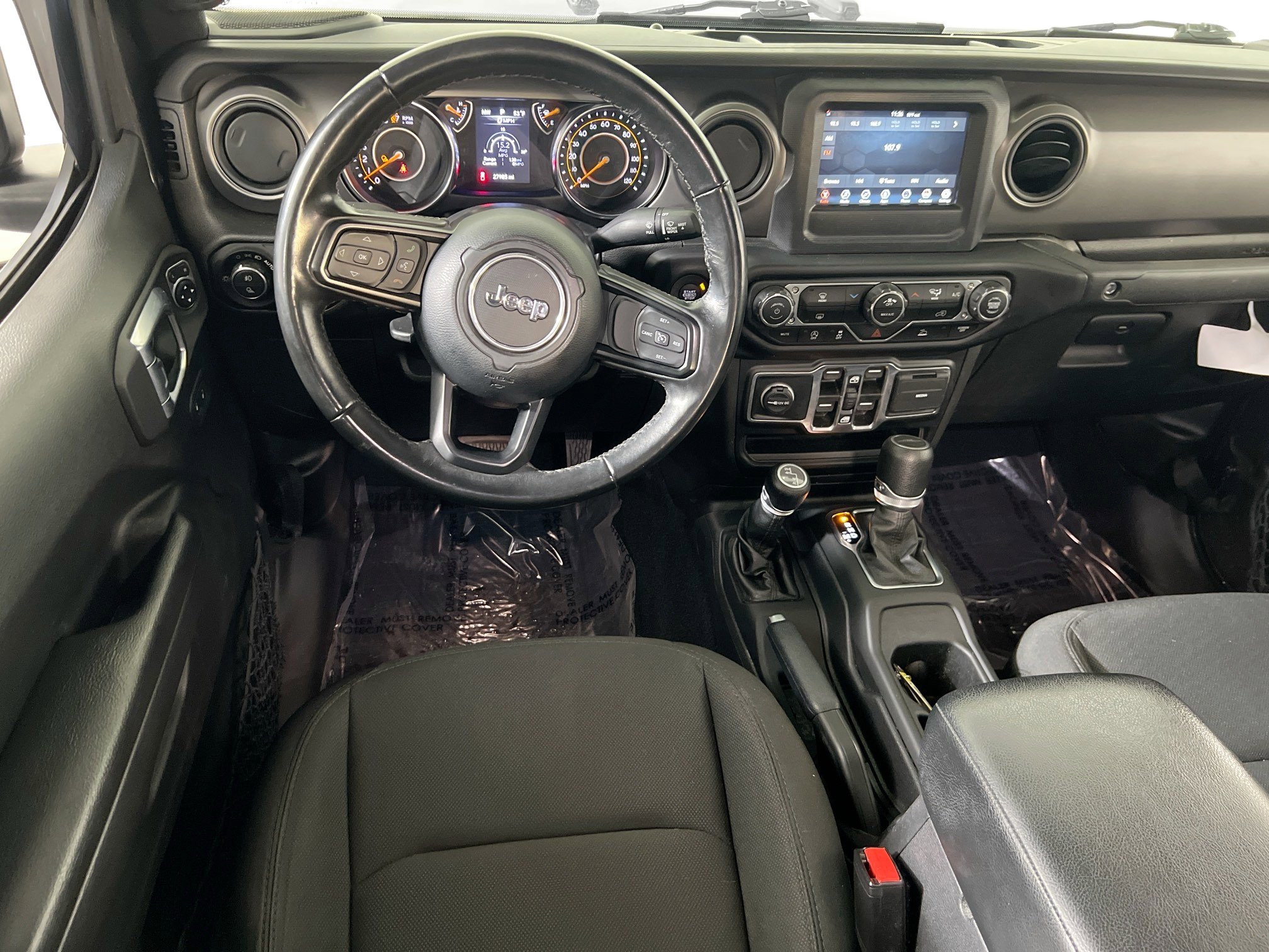 Used 2022 Jeep Gladiator Willys AWD/4WD image 20