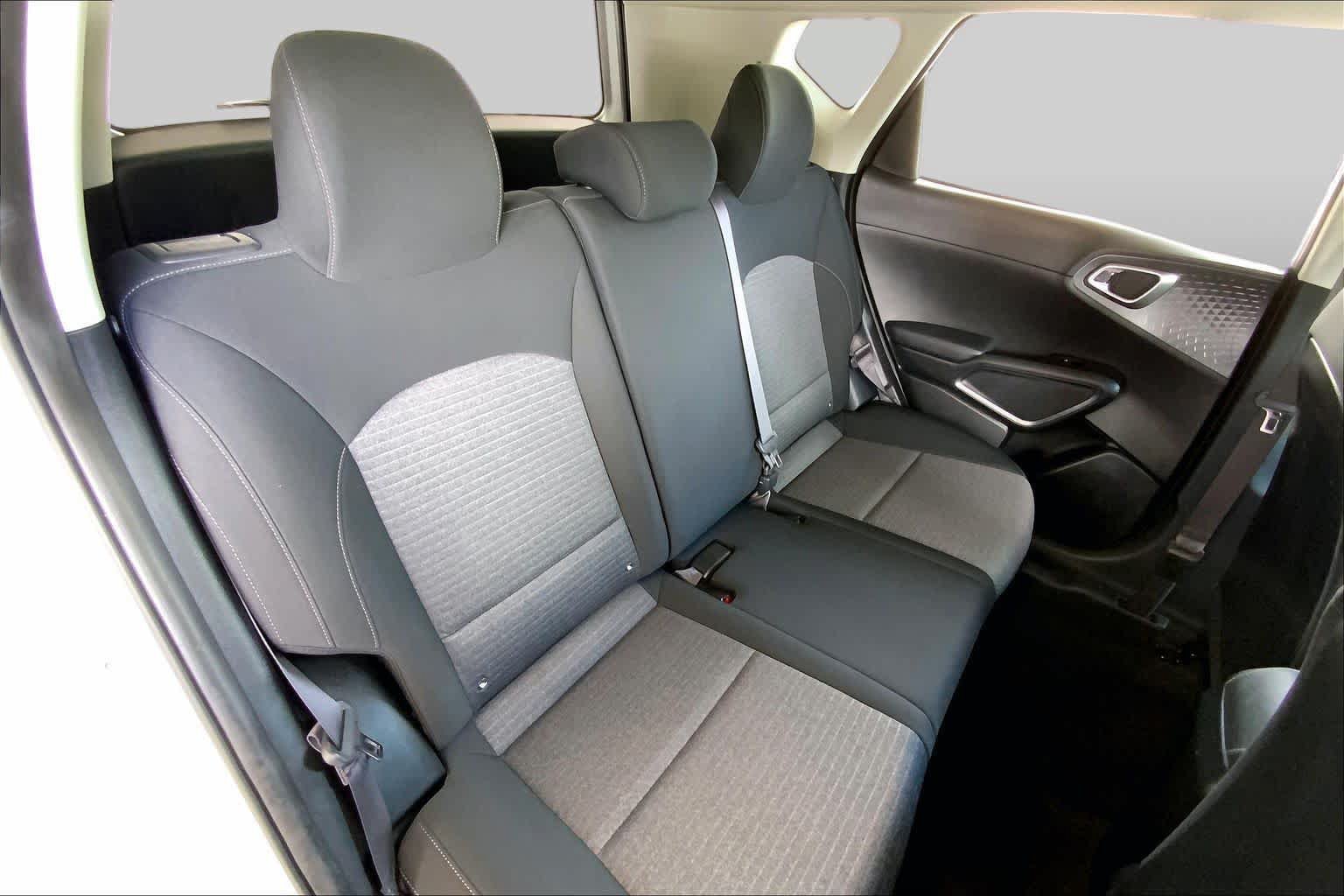 Used 2020 Kia Soul S FWD image 20