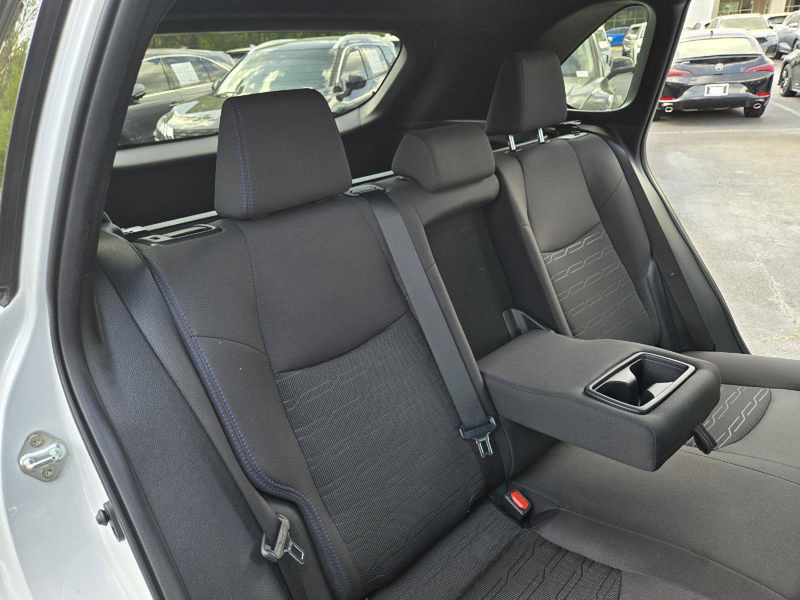 Used 2024 Toyota RAV4 SE image 24