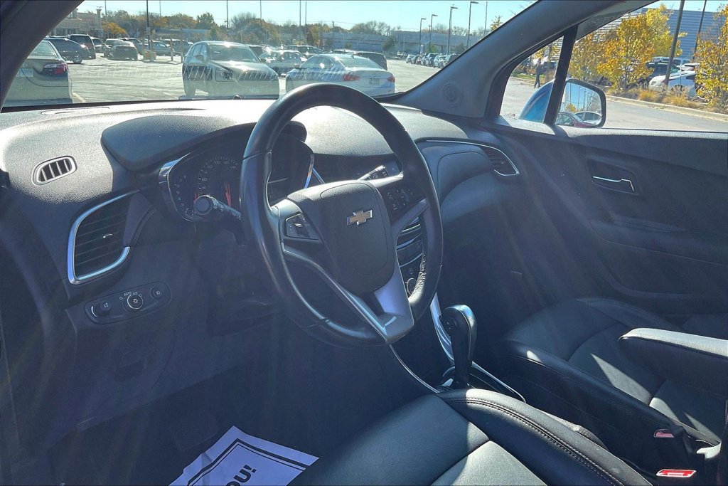Used 2020 Chevrolet Trax Premier AWD/4WD image 18