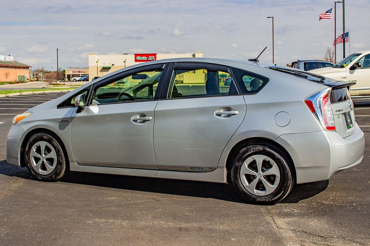 Used 2015 Toyota Prius Three FWD image 6