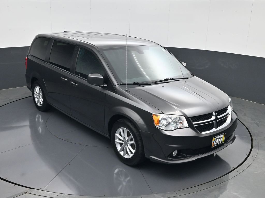 Used 2020 Dodge Grand Caravan SE image 16