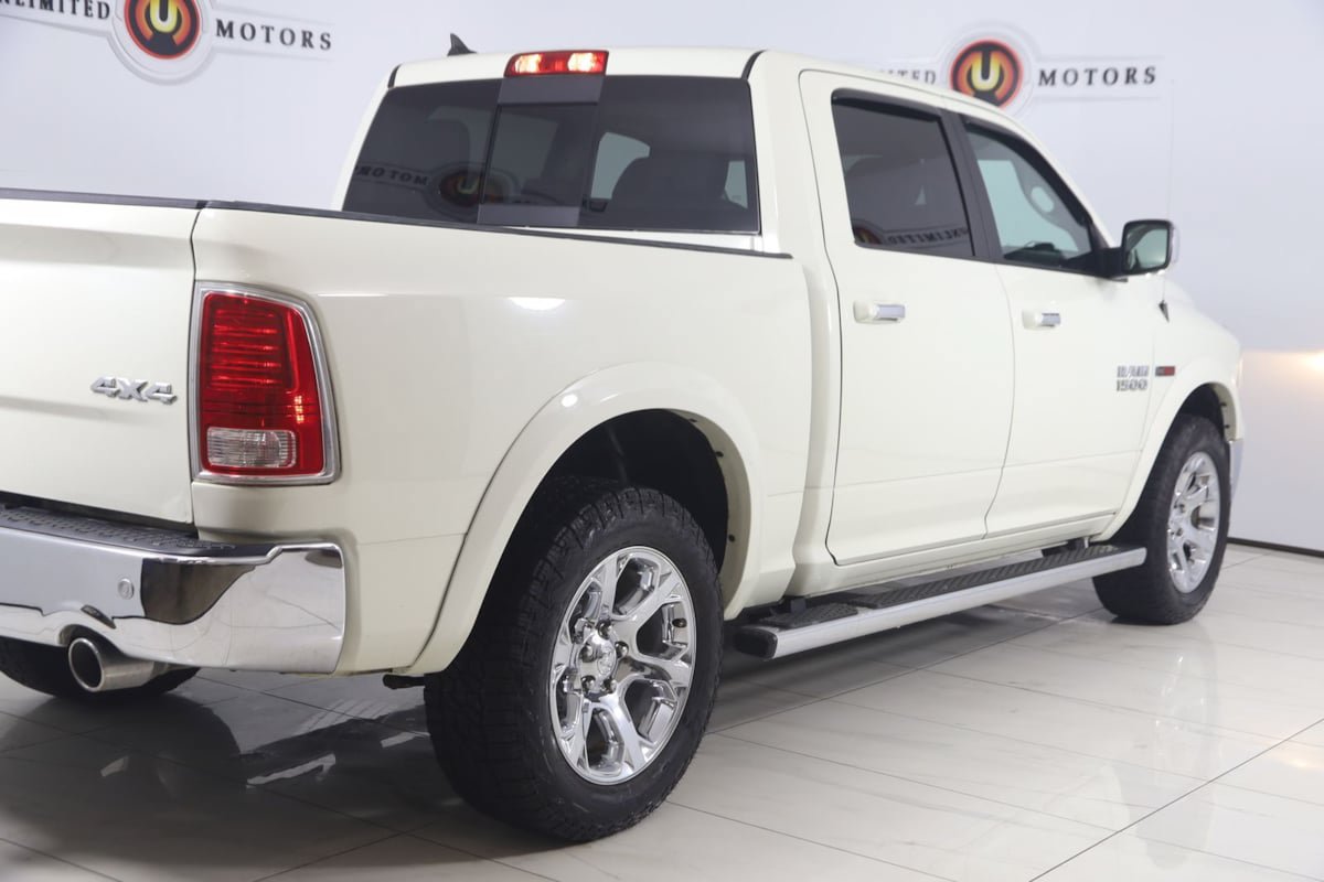 Used 2018 RAM 1500 Laramie w/ Convenience Group AWD/4WD image 39