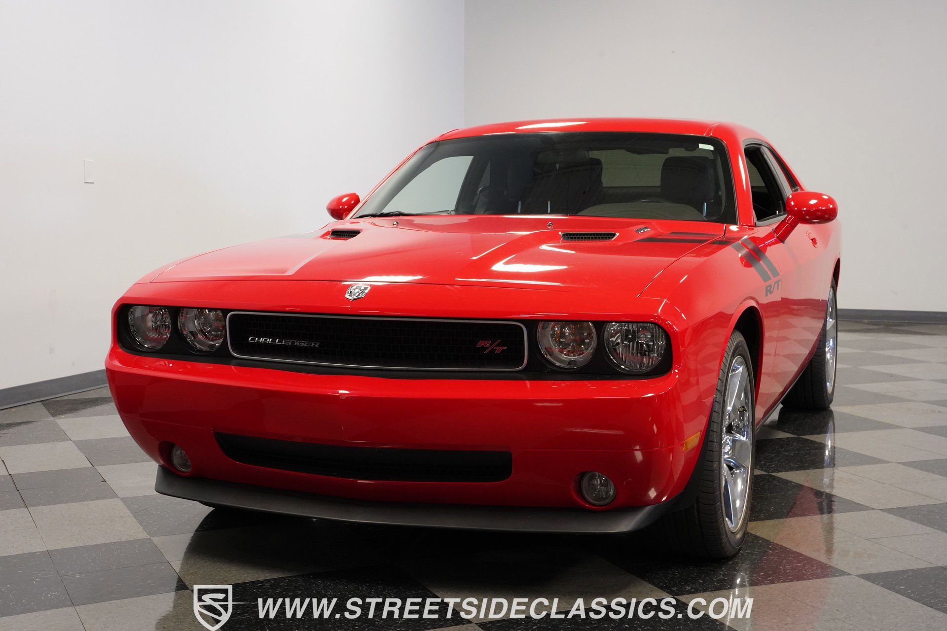 Used 2009 Dodge Challenger R/T image 18