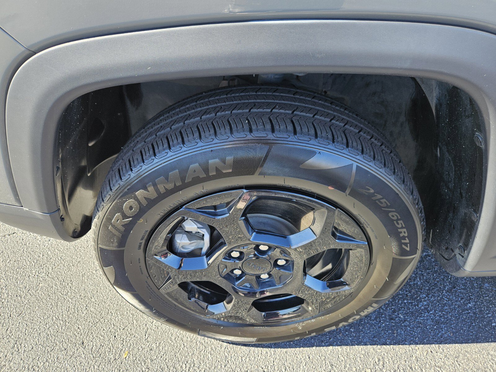 Used 2024 Jeep Compass Trailhawk image 17