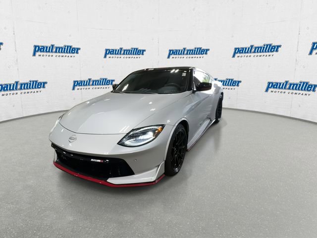 Used 2025 Nissan Z NISMO w/ Floor Mat Package RWD image 4