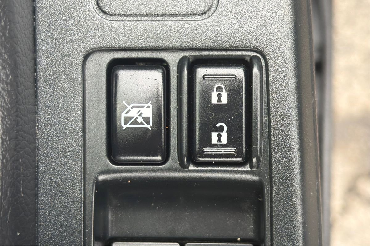 Used 2014 Subaru Crosstrek 2.0i Limited image 37