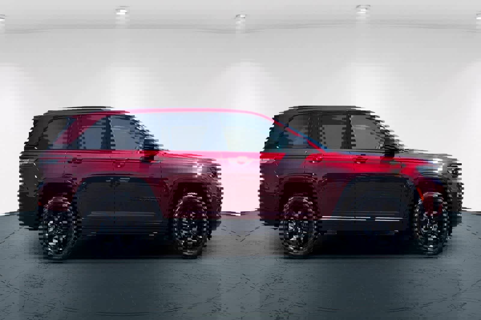 New 2025 Jeep Grand Cherokee Limited w/ Black Appearance Package image 6