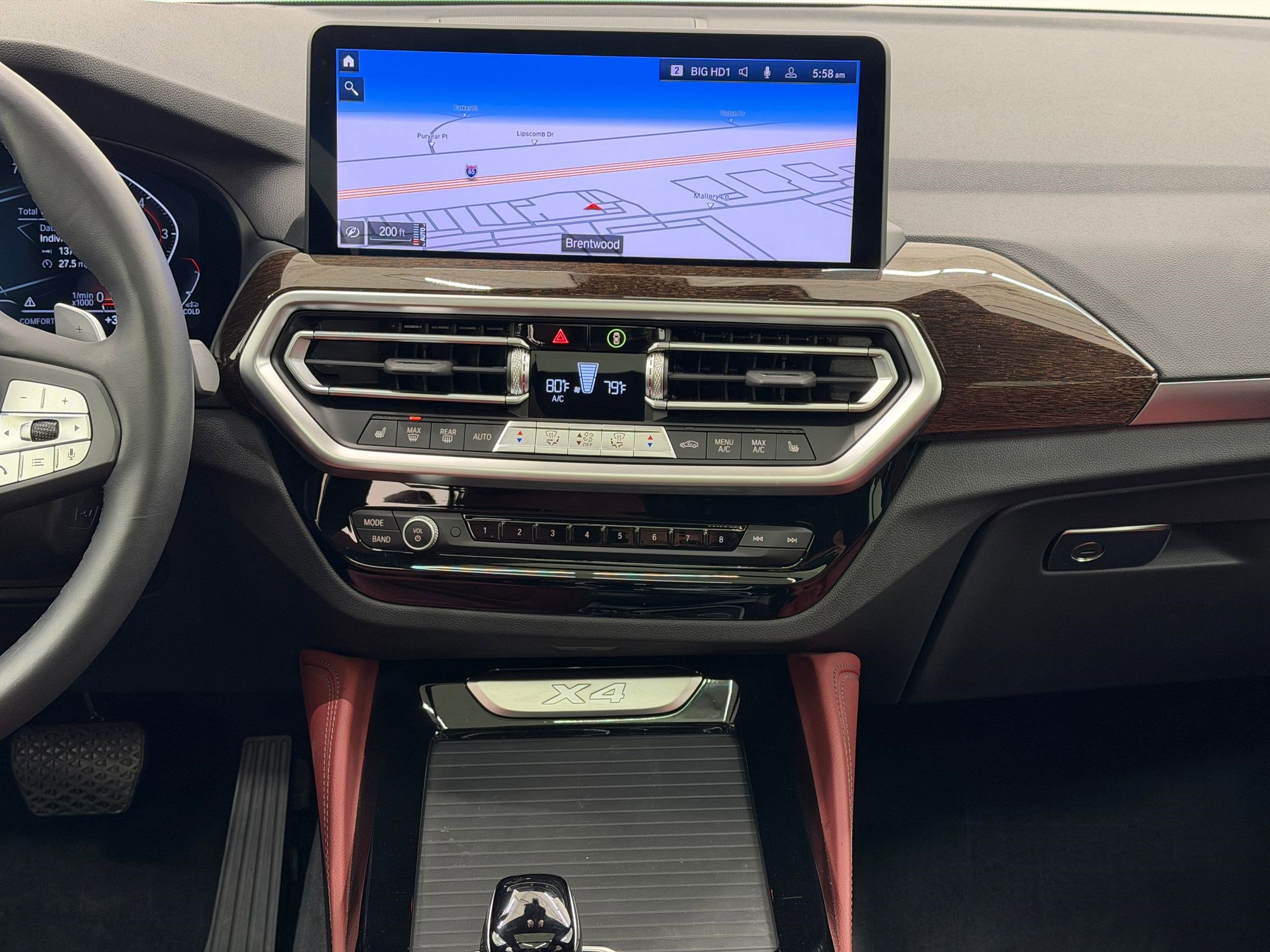 Certified 2025 BMW X4 xDrive30i w/ Premium Package image 28